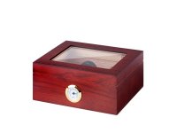 Humidor 50 szál szivar részére, cédrusfa, üvegtető, kristályos párásító, külső h